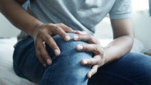 Compensación de lesiones en tendones de la rodilla por caída